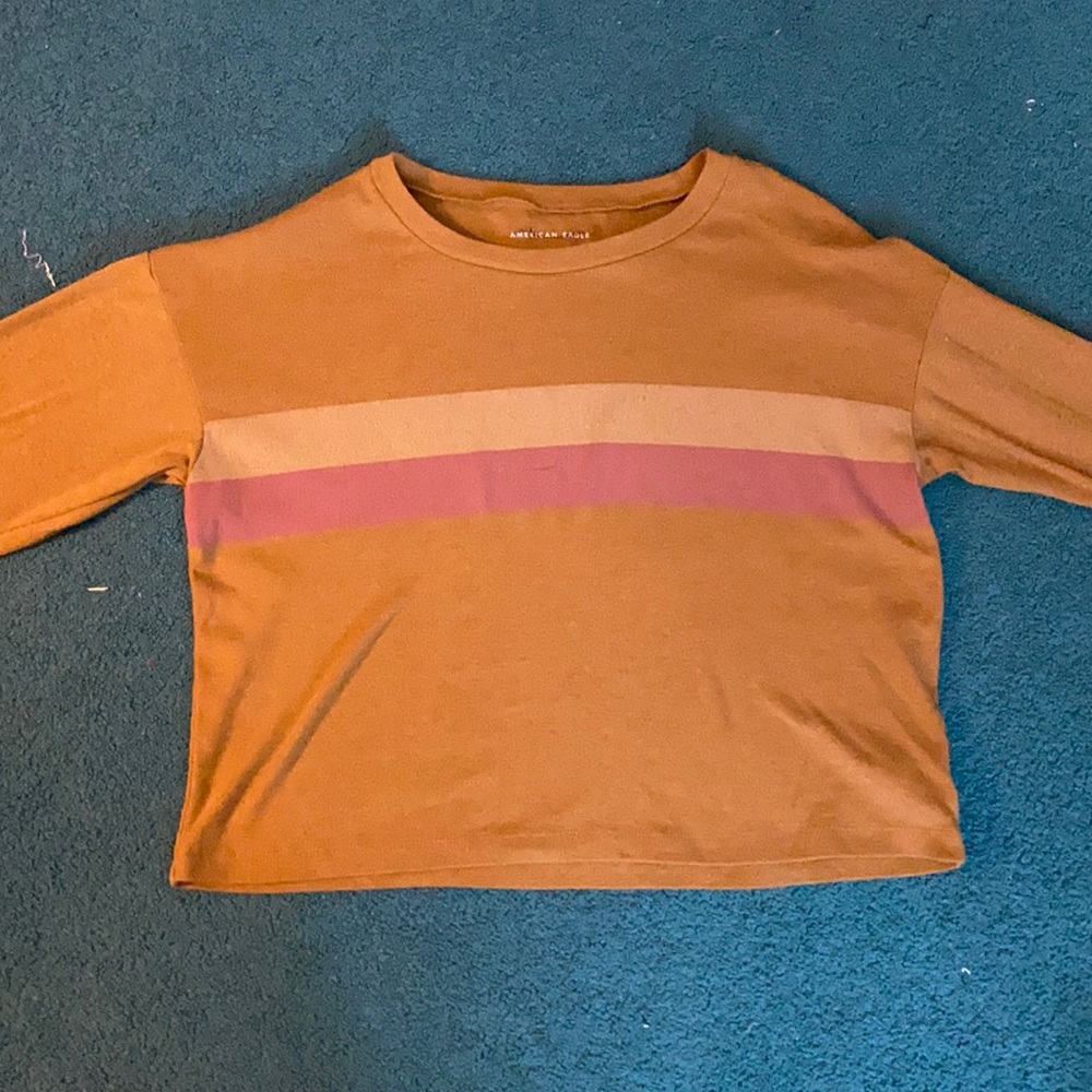 Light weight long sleeve top